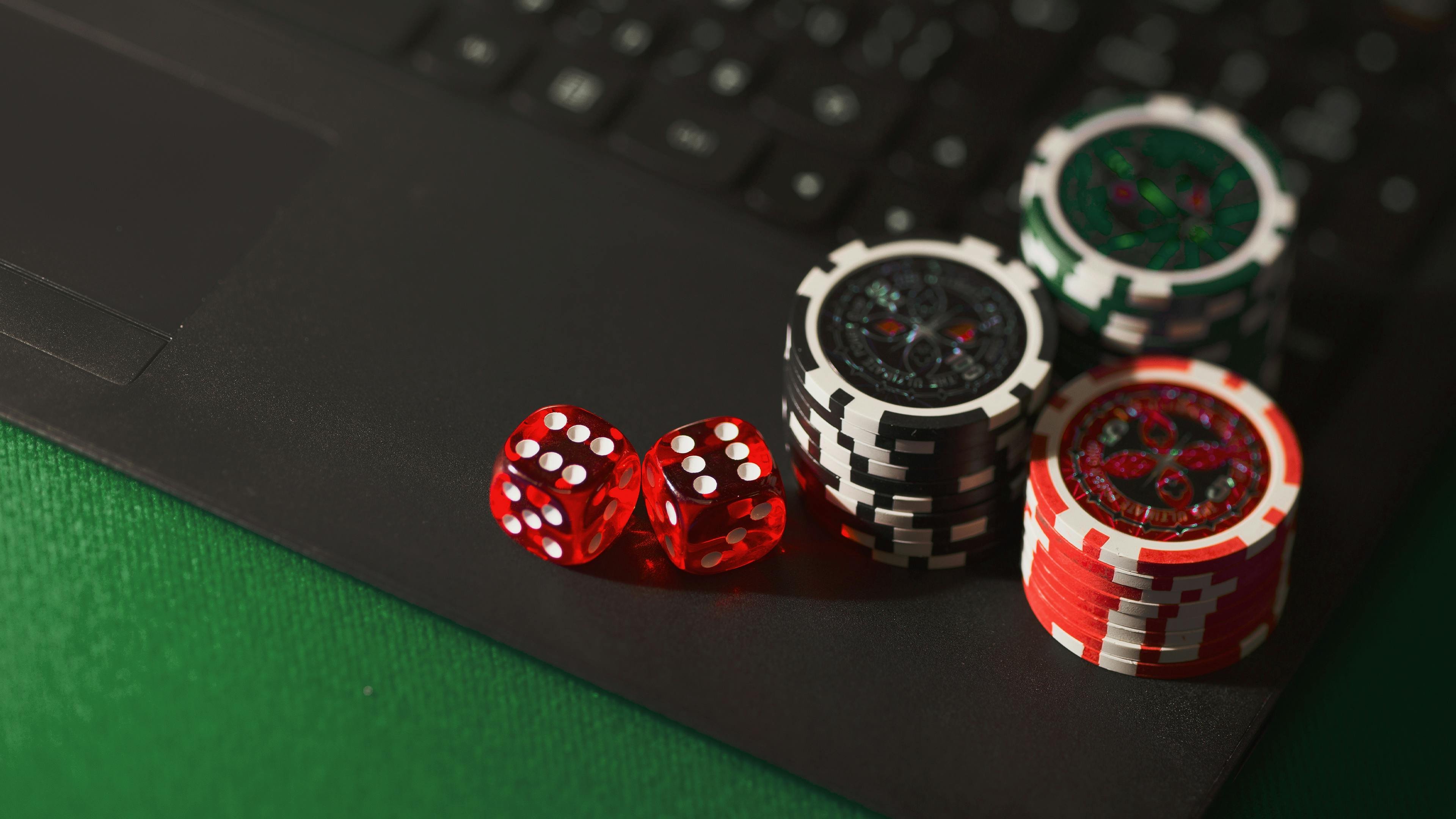 Casino-style entertainment sections on bd 50 with dark esports theme